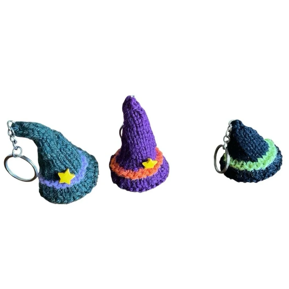Handmade Witch Hat Key Chain Knitted Halloween Keyring Charm Lot of 3 Charms‎